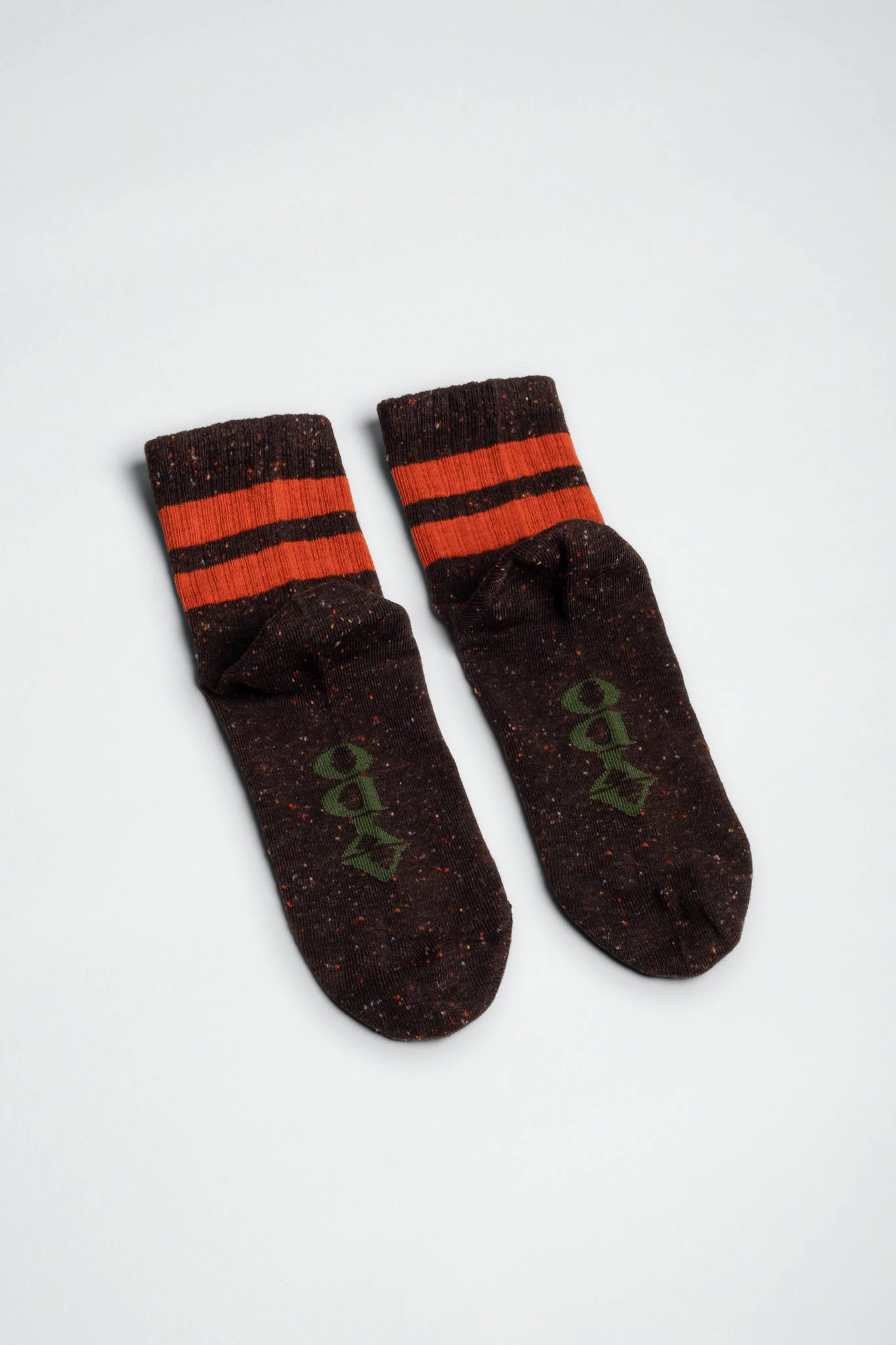 ANTWERPEN // Dark Brown NEPS // Red Orange