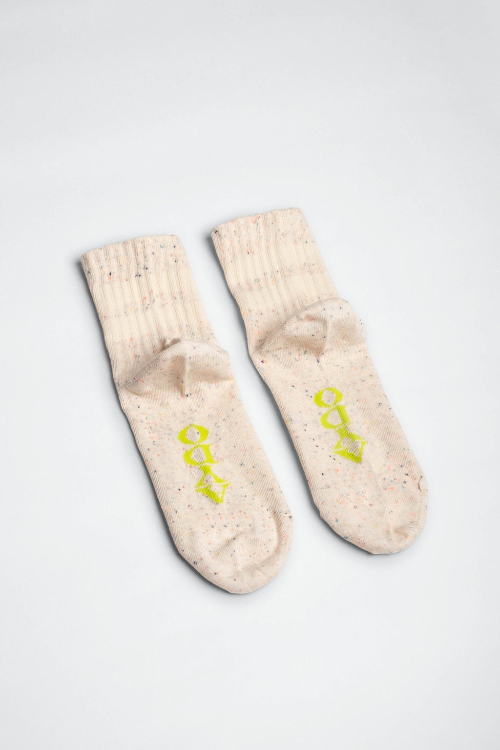 ANTWERPEN // Freckled Ivory NEPS // Angora White